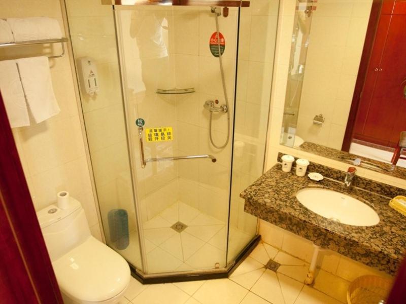 Greentree Inn Shandong Rizhao East Haiqu Road Business Hotel Екстер'єр фото