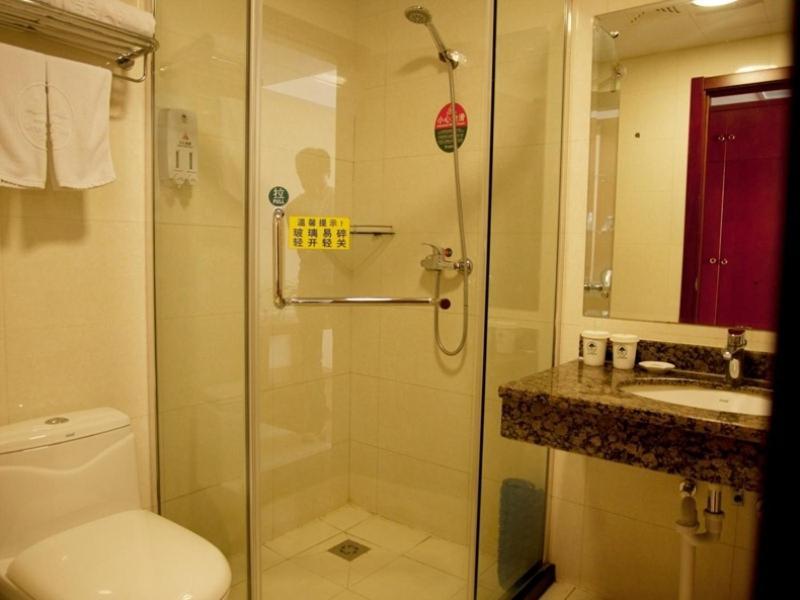 Greentree Inn Shandong Rizhao East Haiqu Road Business Hotel Екстер'єр фото